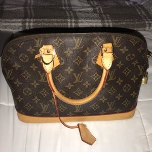 Authentic Louis Vuitton bag 💼 ✨